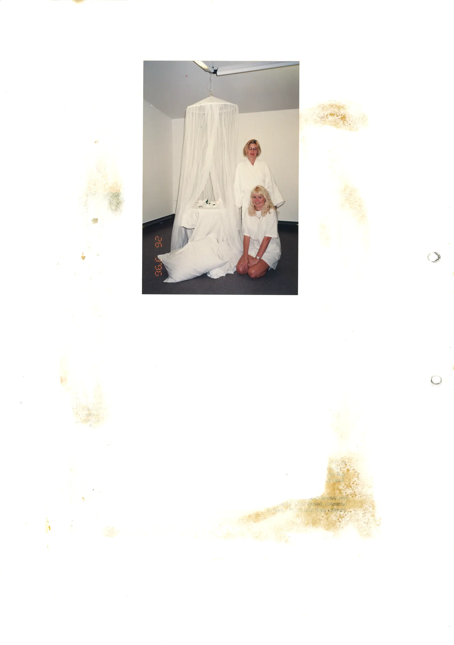 nanettecameron-folios-s1-32-white-room-2