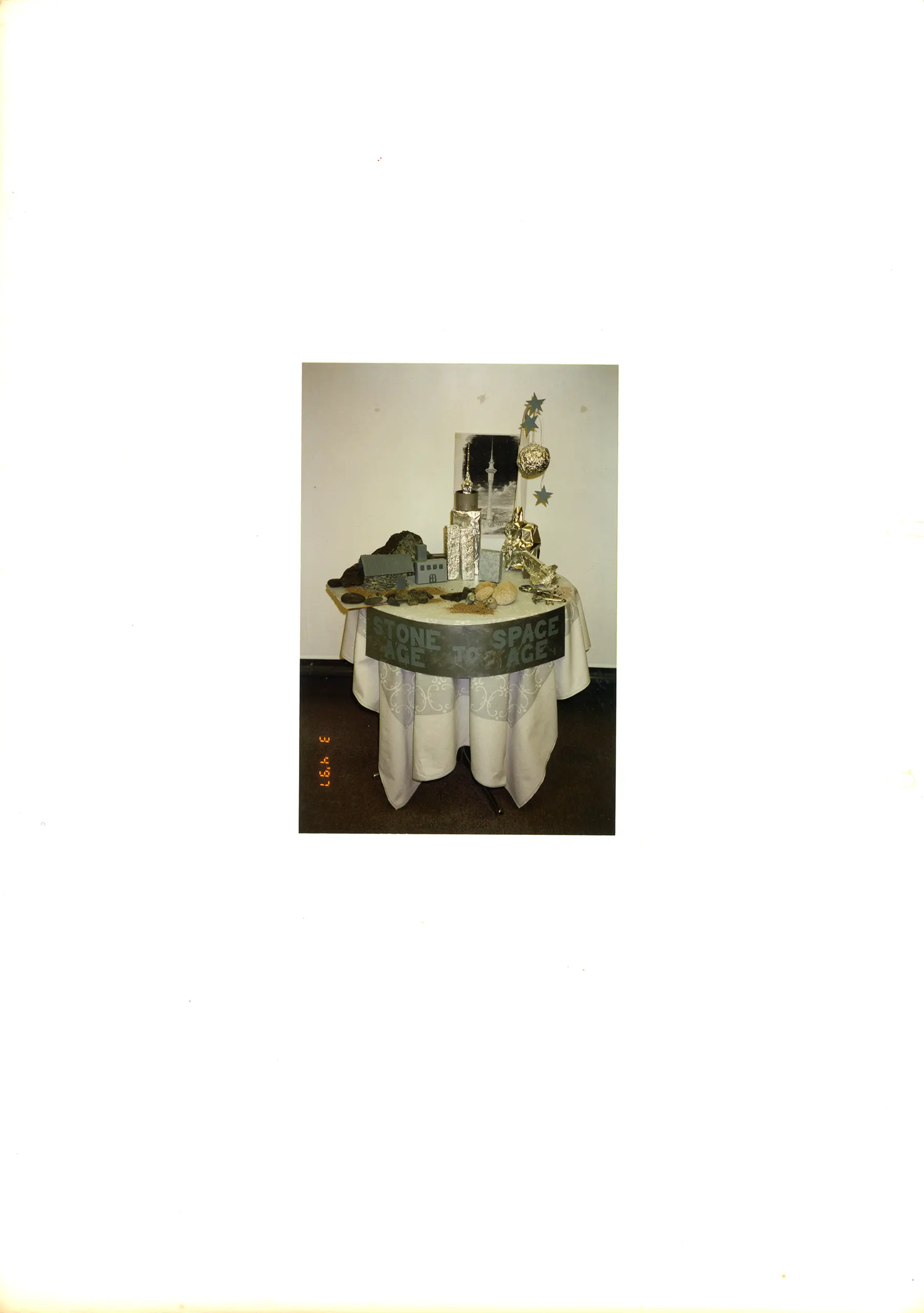 nanettecameron-folios-s1-34-grey-room-2