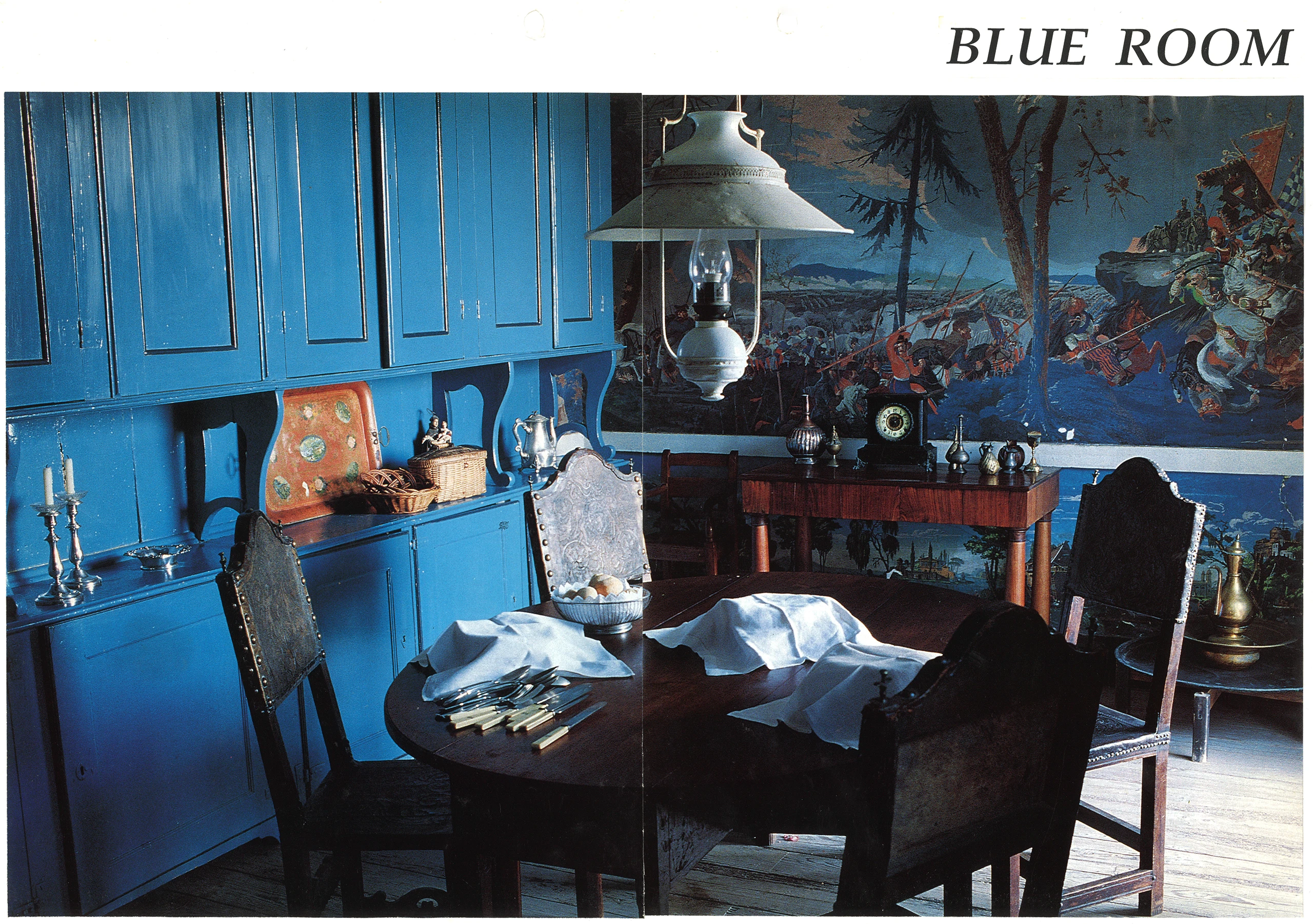 20 Blue Room